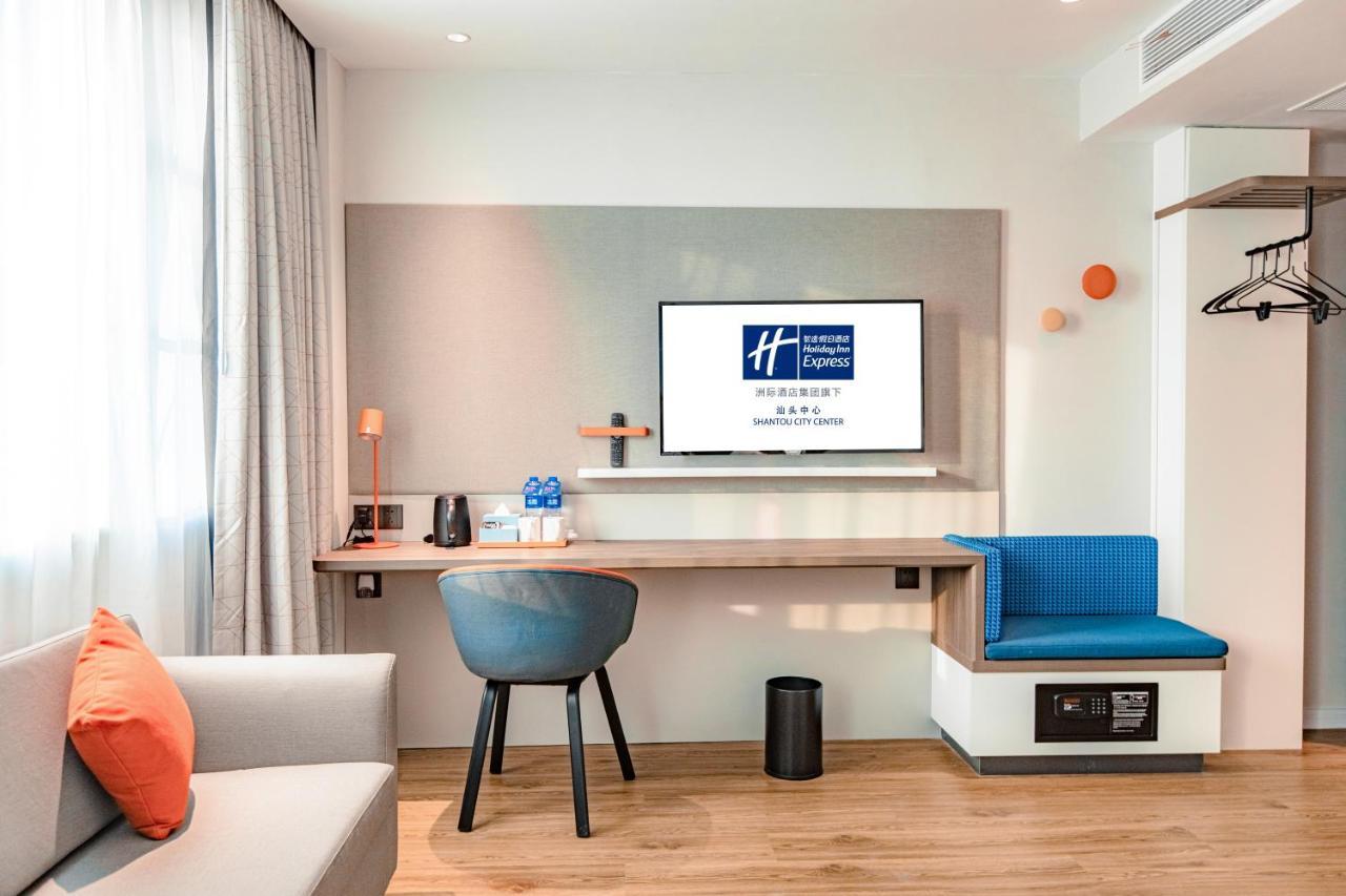 Holiday Inn Express Shantou City Center By Ihg Bagian luar foto