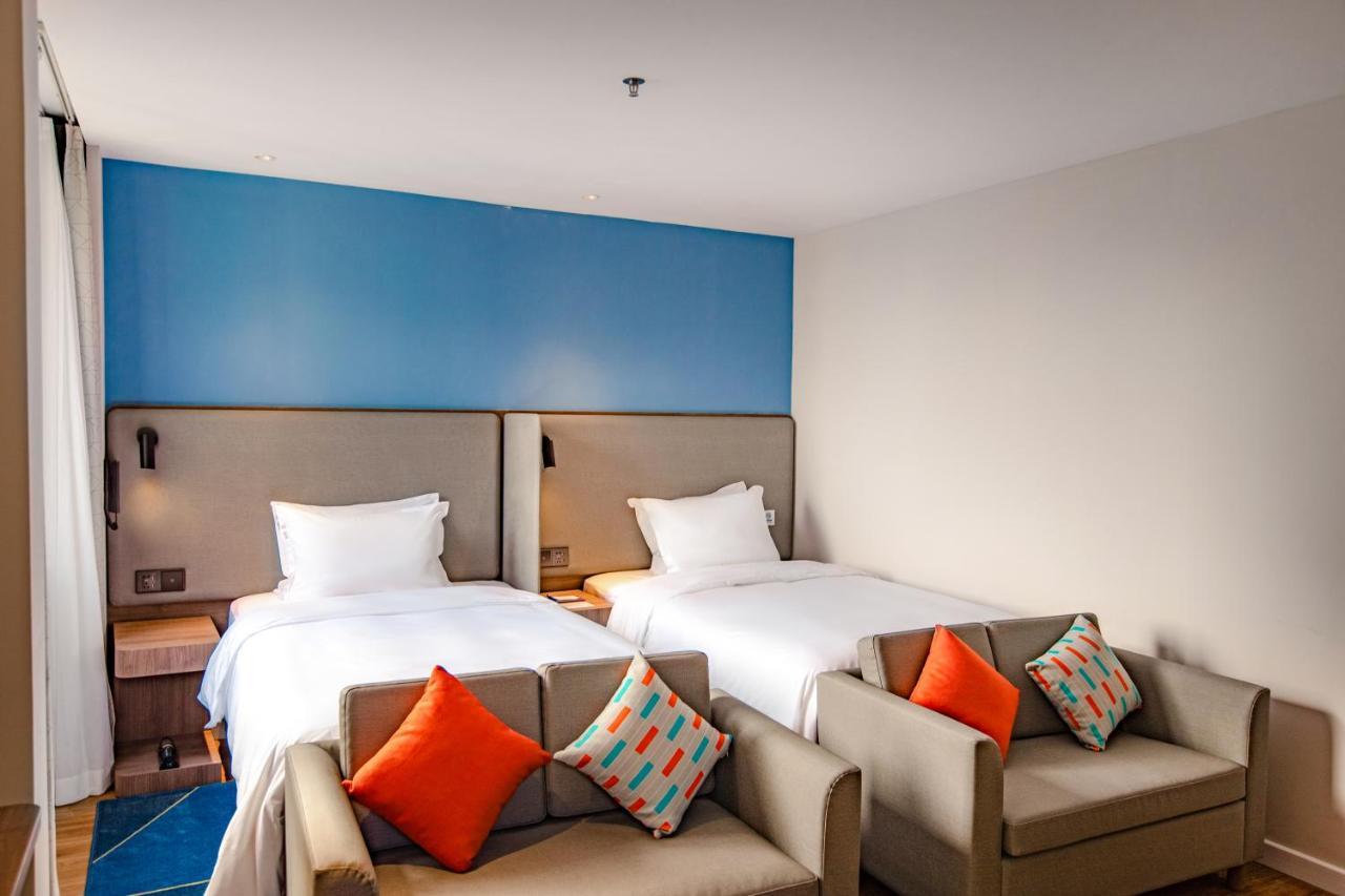 Holiday Inn Express Shantou City Center By Ihg Bagian luar foto