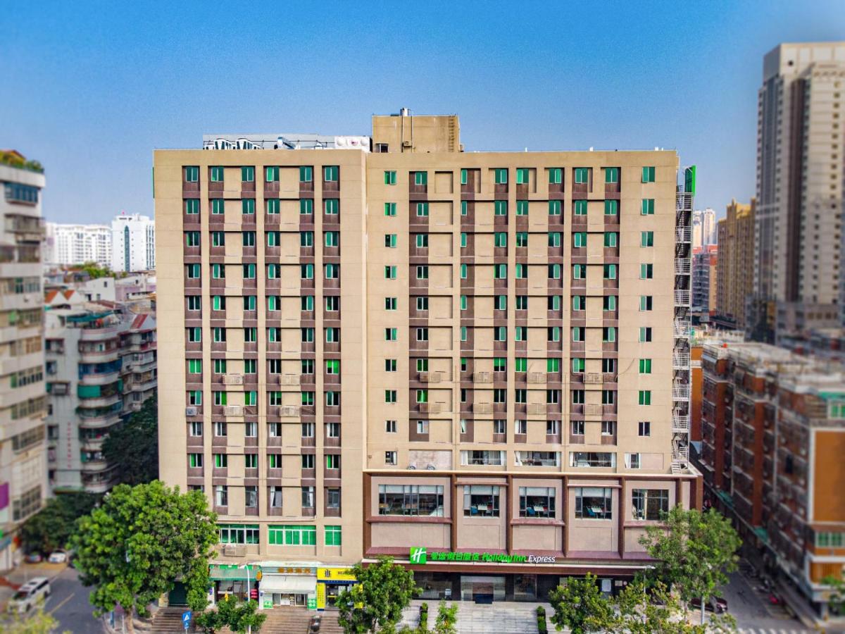 Holiday Inn Express Shantou City Center By Ihg Bagian luar foto