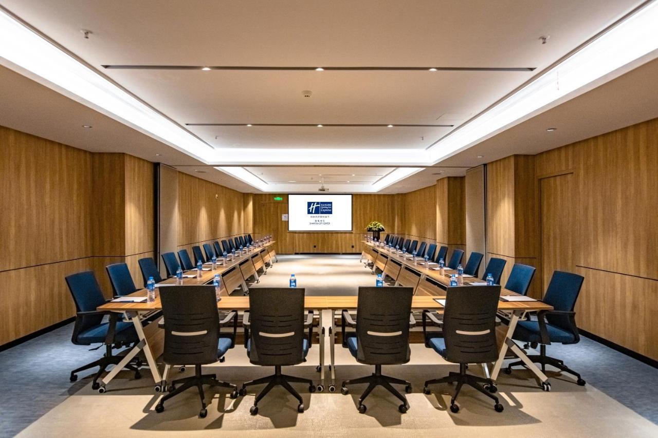 Holiday Inn Express Shantou City Center By Ihg Bagian luar foto